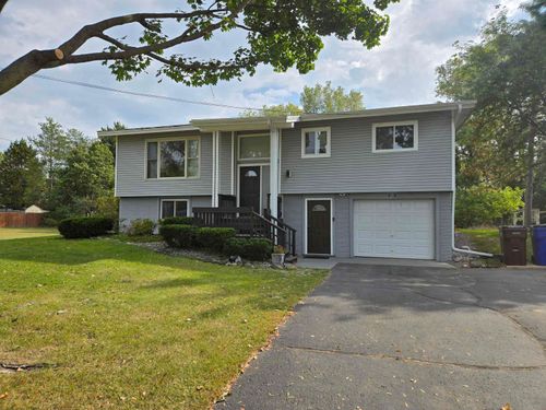 138 N Pierce St, Adams, WI, 53910-9569 | Card Image