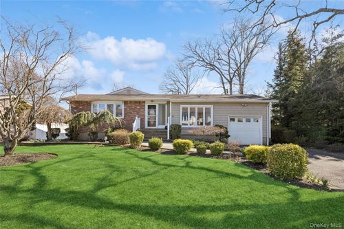180 Boston Ave, Massapequa, NY, 11758-4212 | Card Image