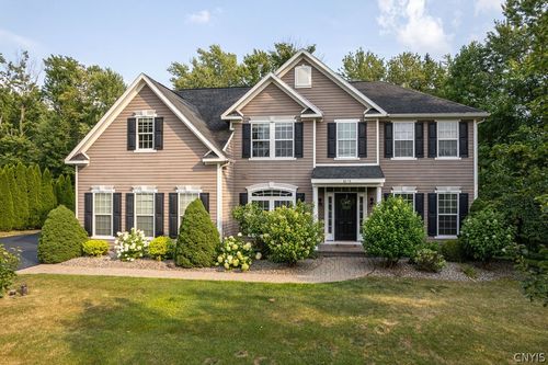8278 Luchsinger Ln, Lysander, NY, 13027-8966 | Card Image