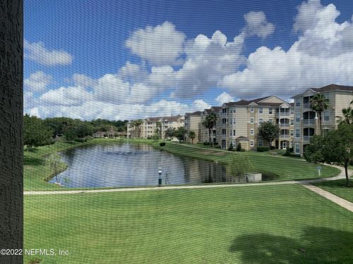 8209-7801 Point Meadows Dr, JACKSONVILLE, FL, 32256-9133 | Card Image