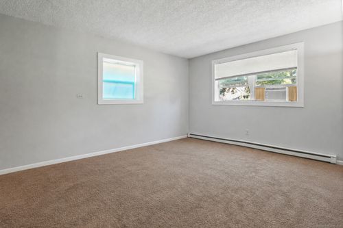 627 Chardonnay Ln, Crystal Lake, IL, 60014-7403 | Card Image