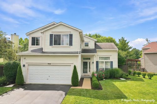 7545 Korbel Dr, Gurnee, IL, 60031-5132 | Card Image
