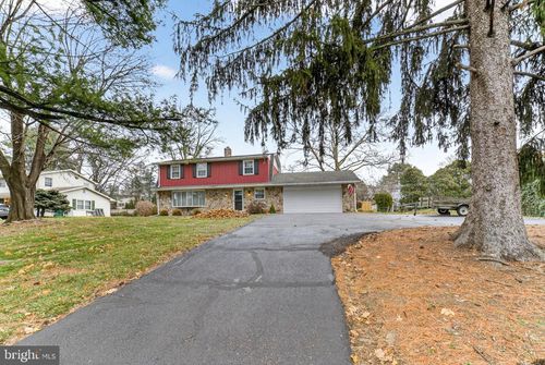 3112 Center St, BETHLEHEM, PA, 18017-2443 | Card Image