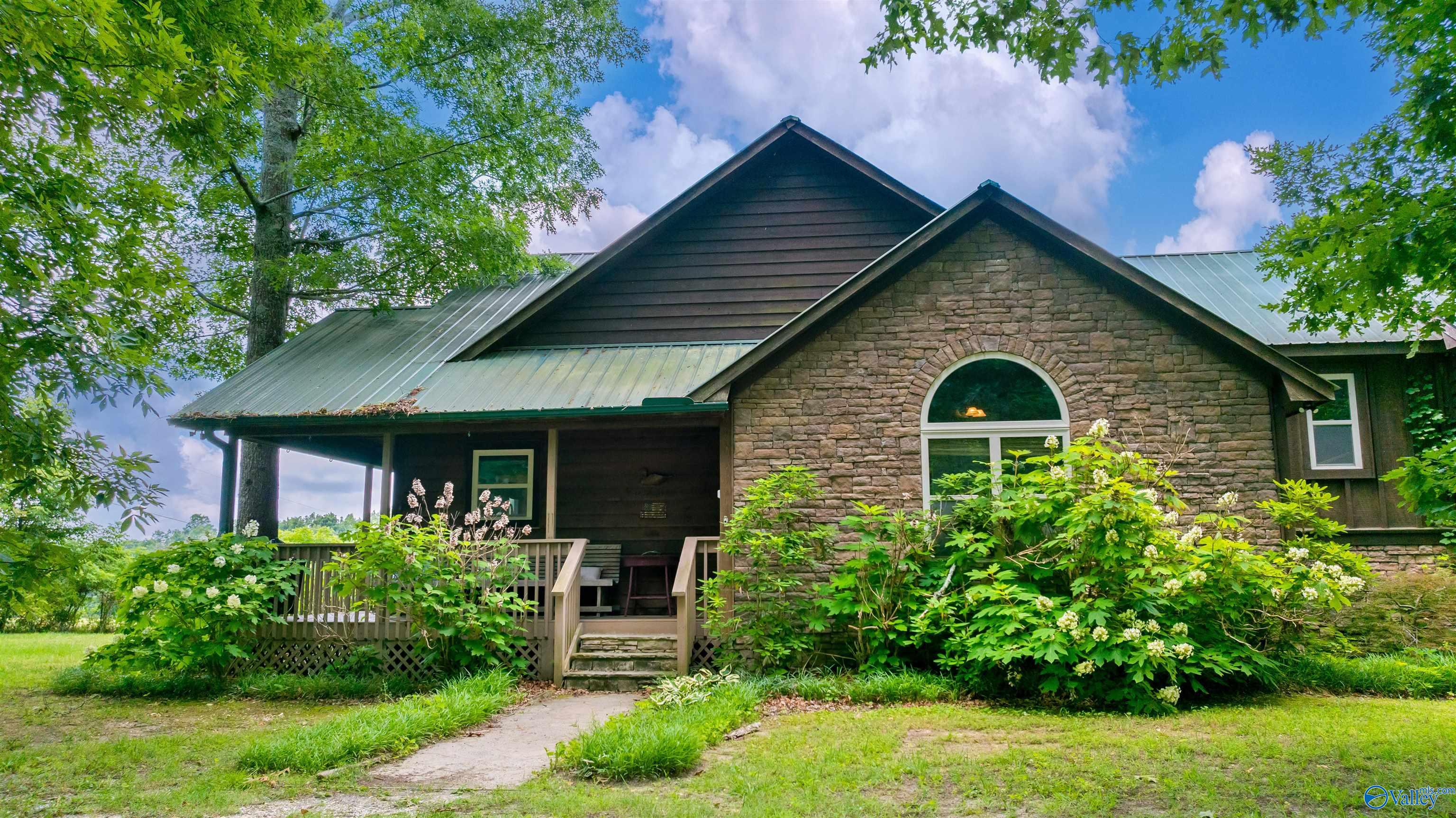 County Road 106 , Mentone, AL 35984