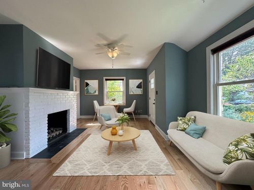1611 13th St S, ARLINGTON, VA, 22204-4715 | Card Image