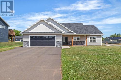 38 Av Anne, Charlottetown, PE, C1C0X4 | Card Image