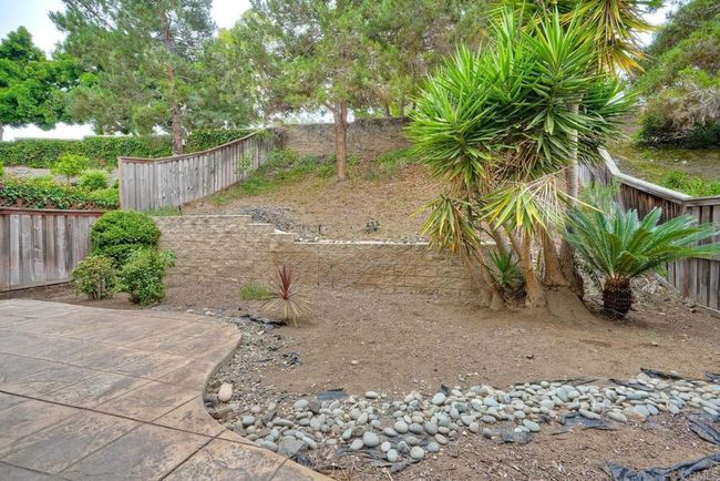 4049 Peninsula Dr, Condo with 3 bedrooms, 3 bathrooms and 2 parking in Carlsbad CA | Image 24