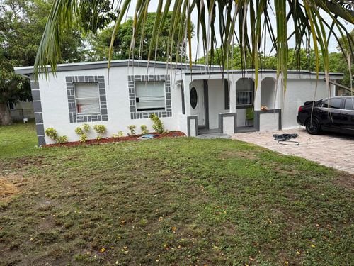440 Tulip Tree Dr, Lantana, FL, 33462-5156 | Card Image