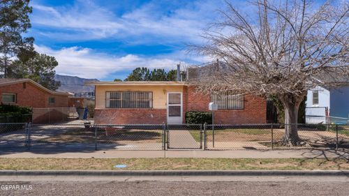 8401 Mount Baldy Dr, El Paso, TX, 79904-2930 | Card Image