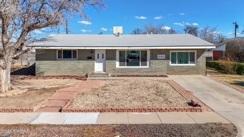2030 Avalon Dr, Las Cruces, NM, 88005-1431 | Card Image