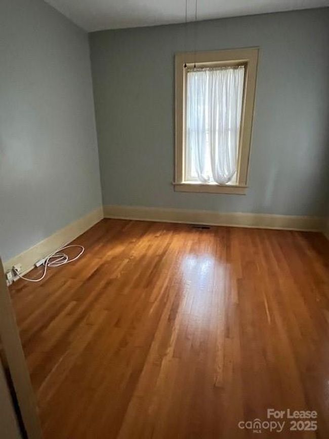Bedroom downstairs | Image 12