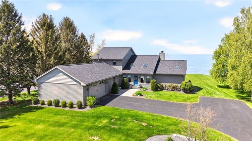 3535 Lake Rd, Williamson, NY, 14589-9574 | Card Image