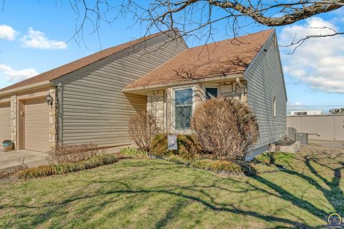 2231 Westport Pl, Topeka, KS, 66614-1933 | Card Image