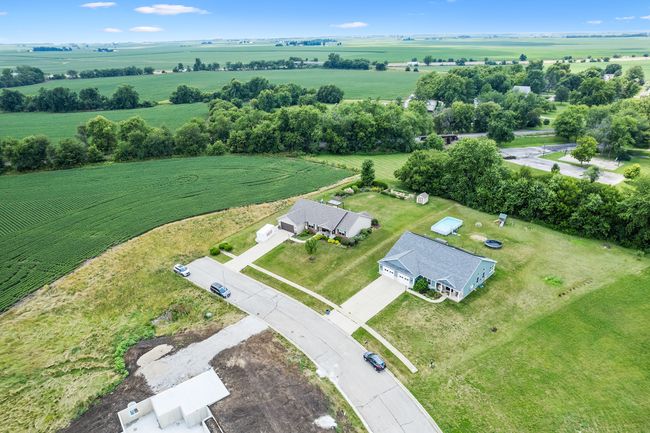 20 Boulder Dr, House other with 3 bedrooms, 3 bathrooms and 2 parking in Carlock IL | Image 39