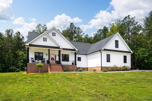 18843 Waterford Dr, Sutherland, VA, 23885-8861 | Card Image