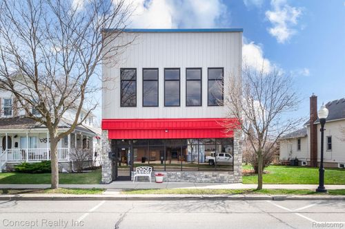 2935 Jefferson Ave, Trenton, MI, 48183-2903 | Card Image