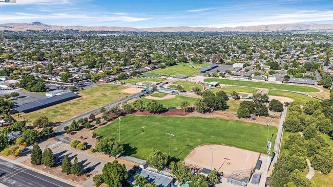 394 Encino Dr, House other with 3 bedrooms, 2 bathrooms and 2 parking in Livermore CA | Image 37