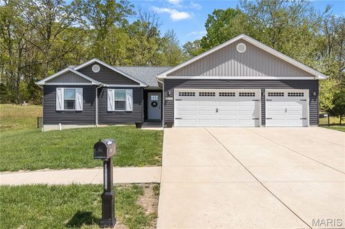 10334 Hawks Nest Dr, Hillsboro, MO, 63050-3437 | Card Image