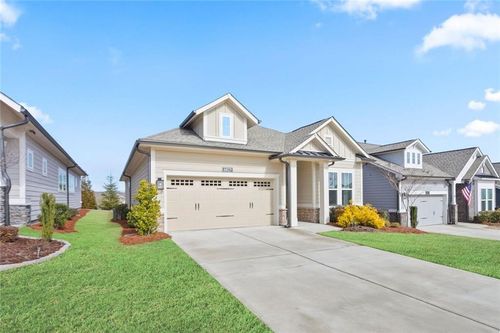 6829 Bungalow Rd, Flowery Branch, GA, 30542-2516 | Card Image