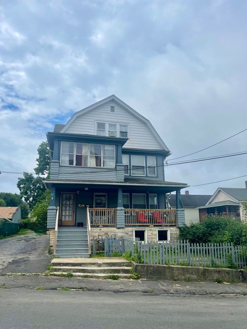20 Stiles St, Waterbury, CT, 06706-2157 | Card Image