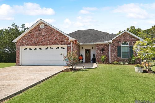 17133 Gunboat Cir, Maurepas, LA, 70449-5986 | Card Image