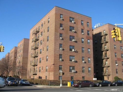 apt-310-32-25 88th St, East Elmhurst, NY, 11369-2107 | Card Image