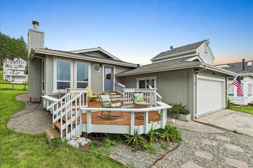 104 Sea View Rd, Whitethorn, CA, 95589-9204 | Card Image