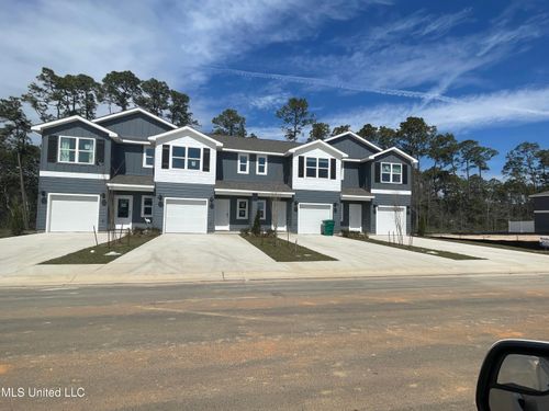 7874 Reagan Ct, Ocean Springs, MS, 39564-1058 | Card Image