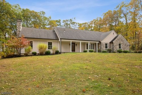 11 Sugar Hill Rd, Kinnelon, NJ, 07405-2137 | Card Image