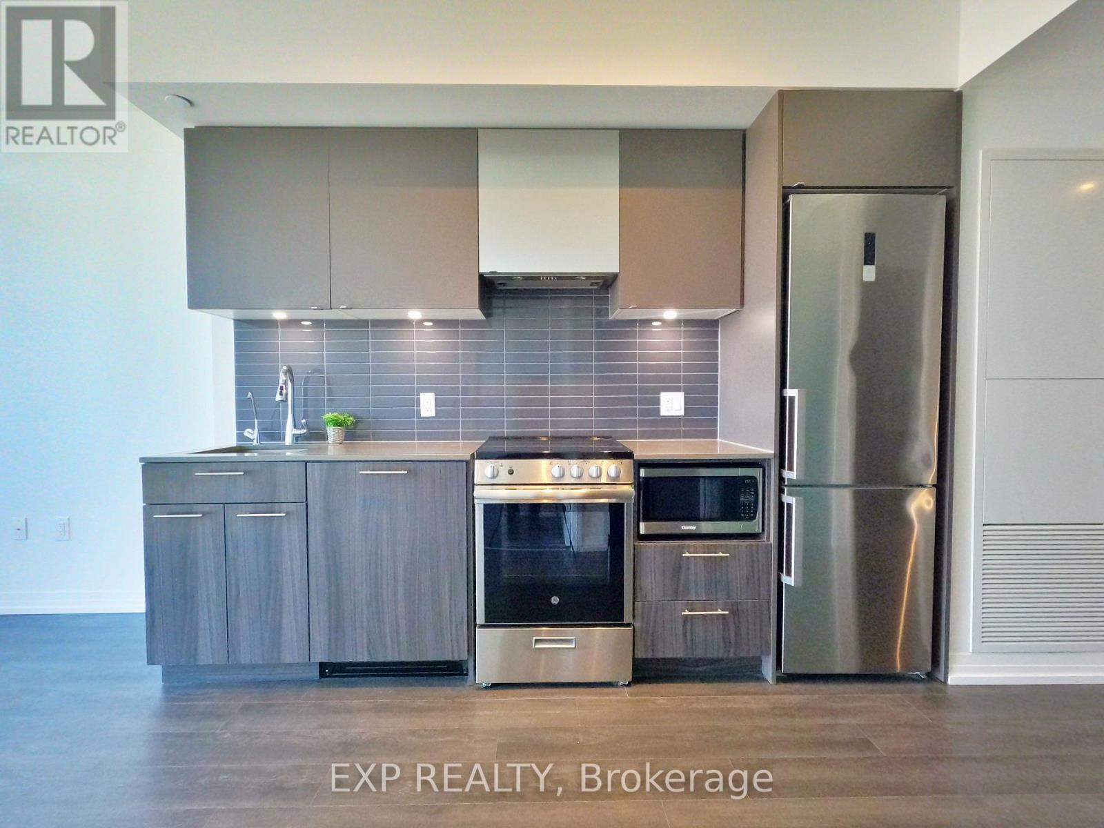 Residential Lease in Toronto (Moss Park) 3
