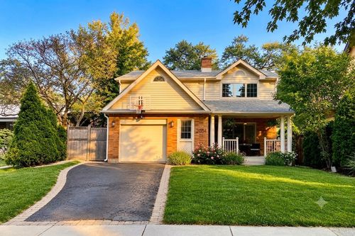 2034 Highland Ave, Wilmette, IL, 60091-2362 | Card Image