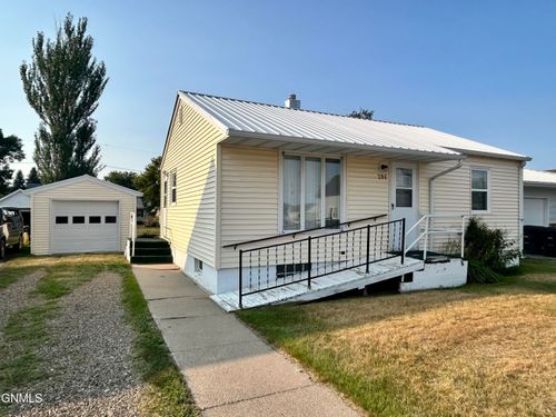 206 Roosevelt Avenue, Underwood, ND, 58576 | Card Image