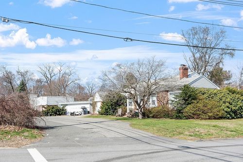 344 Broadway, Lynnfield, MA, 01940-2342 | Card Image