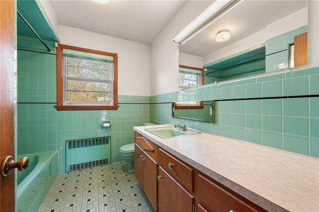 21 Top St, House other with 3 bedrooms, 3 bathrooms and 8 parking in Westerly RI | Image 32