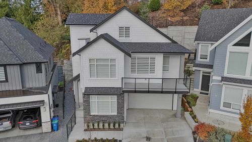 11-4217 Old Clayburn Rd, Abbotsford, BC, V3G0H7 | Card Image