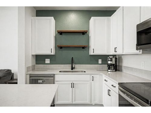 425 Condor Way, Johnstown, CO, 80534-9581 | Card Image