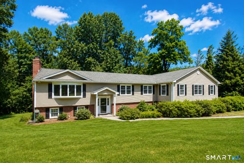 325 Manley Heights Rd, Orange, CT, 06477-3028 | Card Image
