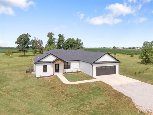 23365 N Lark Song Ln, Sturgeon, MO, 65284-2902 | Card Image