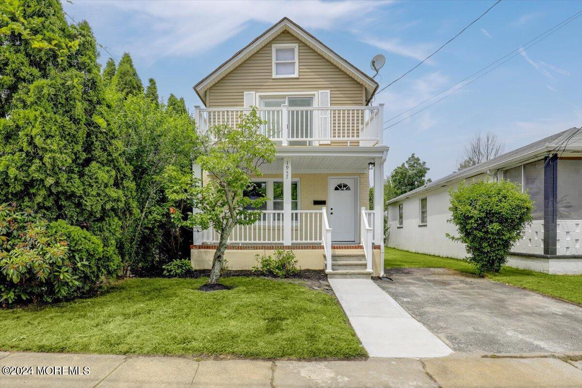 Lake Ave, Neptune, NJ 07753