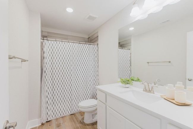 Third Full bathroom on second level | Image 29