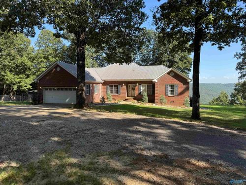 760 Range Rd, Gurley, AL, 35748-8424 | Card Image