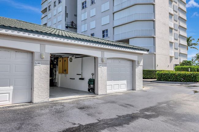 APT-1404 - 5049 N Highway A1a, Condo with 3 bedrooms, 2 bathrooms and null parking in Hutchinson Island FL | Image 45