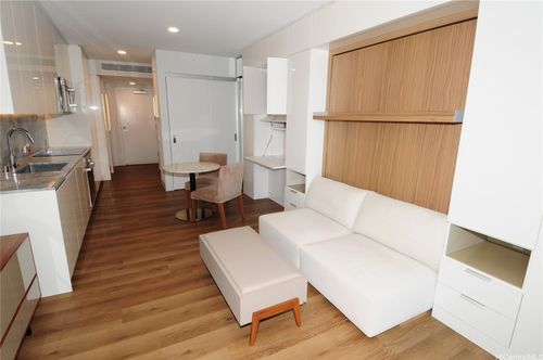 1208-987 Queen St, Honolulu, HI, 96814-4117 | Card Image