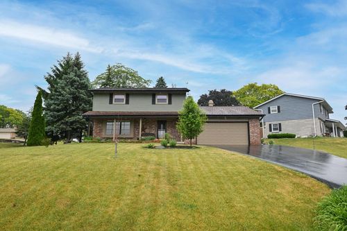 12525 W Eden Trl, New Berlin, WI, 53151-5434 | Card Image