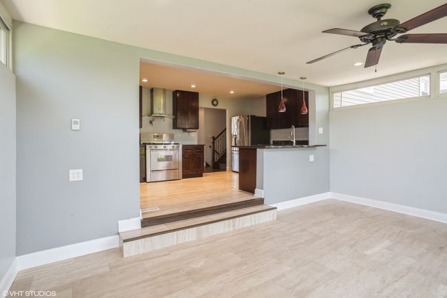 300 Wingate Dr, House other with 3 bedrooms, 2 bathrooms and 1 parking in Schaumburg IL | Image 11