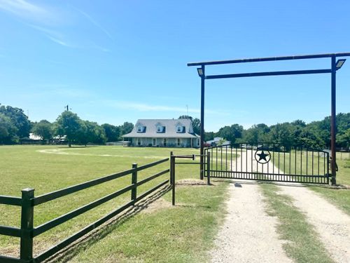 10042 Fm 1390, Scurry, TX, 75158-2508 | Card Image