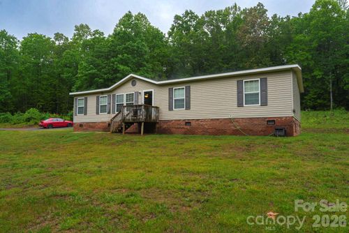 366 W Rocky Ln, Dobson, NC, 27017-7784 | Card Image