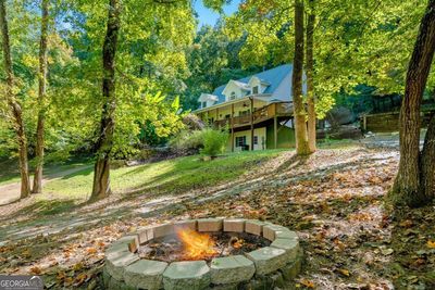 661 Navaho Way, House other with 3 bedrooms, 3 bathrooms and 2 parking in Ellijay GA | Image 1