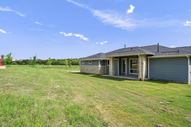 Another view of the spacious yard and beautiful views. You won't find this with many of the Kissing Tree cottages. | Image 27