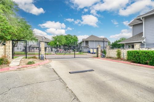 1301 Canyon Creek Circle, College Station, TX, 77840 | Card Image